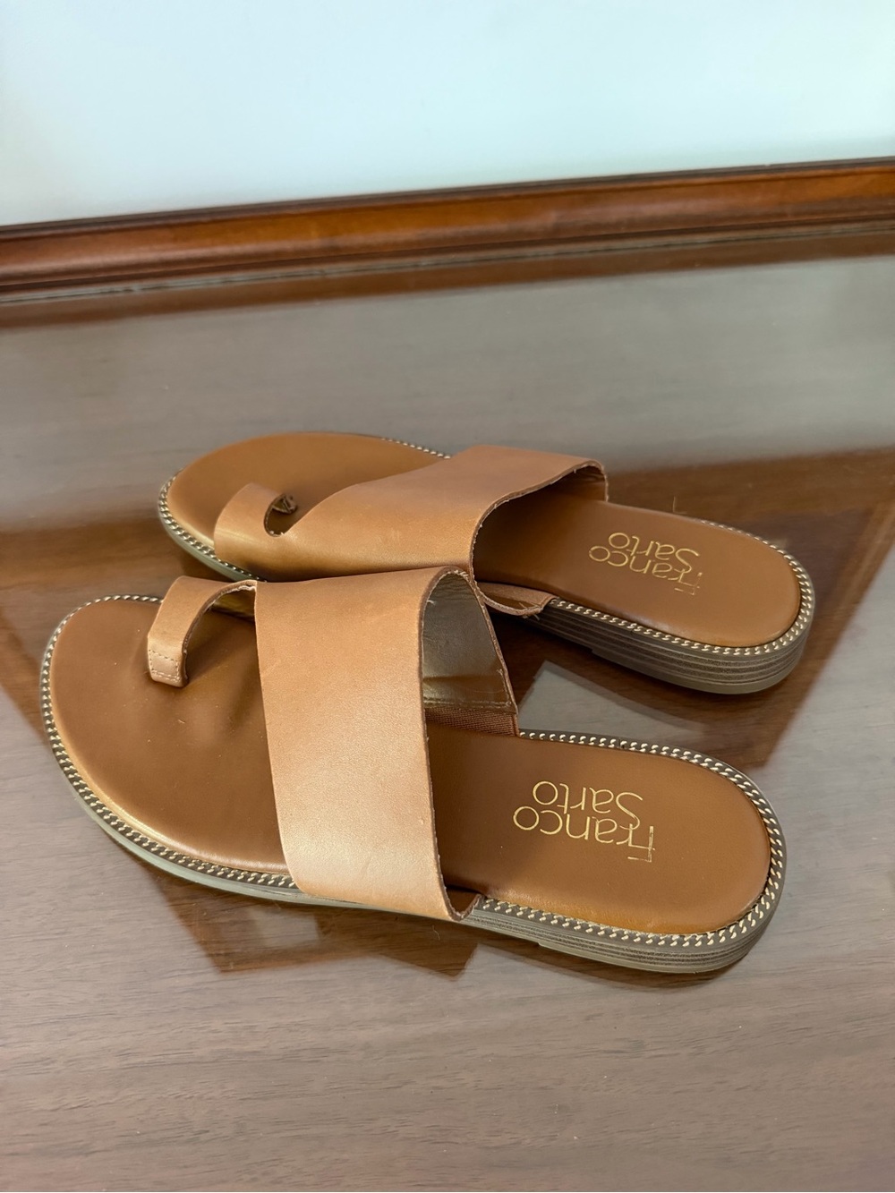 Franco Sarto Gem Tan Leather Toe Loop Slide Sandals Women’s 7.5M Chain Trim